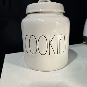 White Ceramic Cookie Jar Food Storage